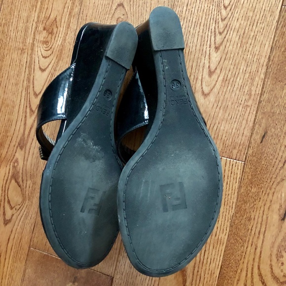 Fendi sandals wedges - Picture 2 of 4